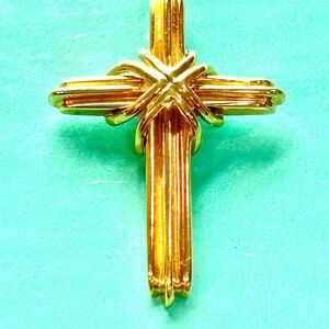 Tiffany & Co. Signature Cross Collection -18k gold Pendant